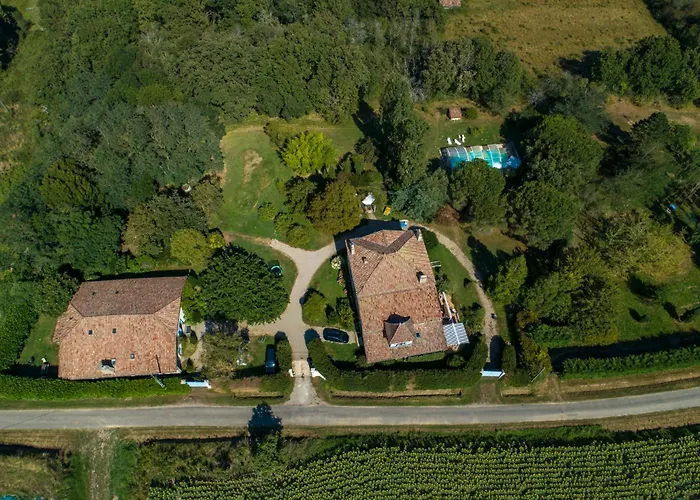 La Maison De L'écolieu Du Turc - Piscine Partagée *